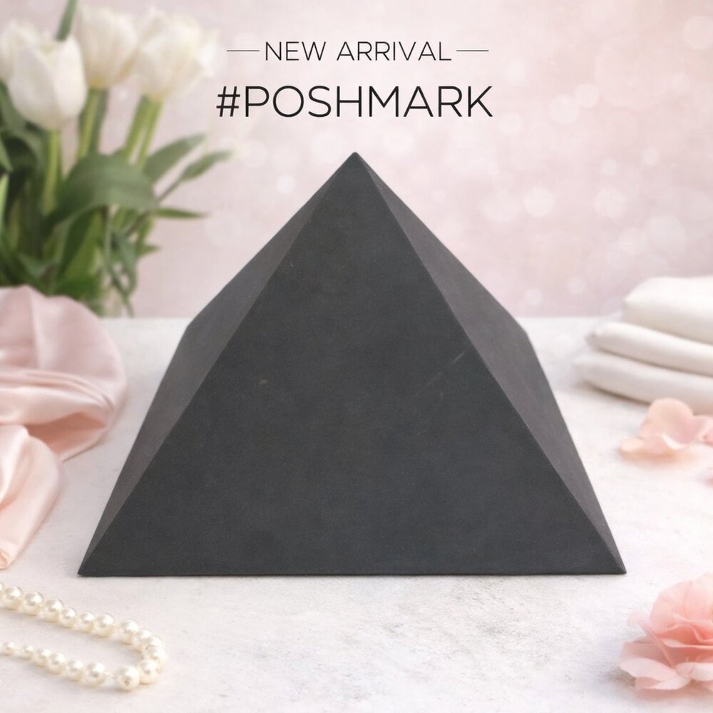 3.94 Inches  Shungite pyramid EMF  Protection Unpolished Healing Stone